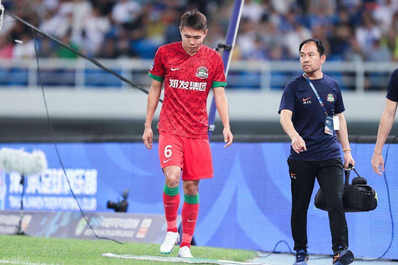 赛地聚焦：中超集结日热度飙升；山东男篮队长鼓劲；底气十足；球队文化再被提及的简单介绍