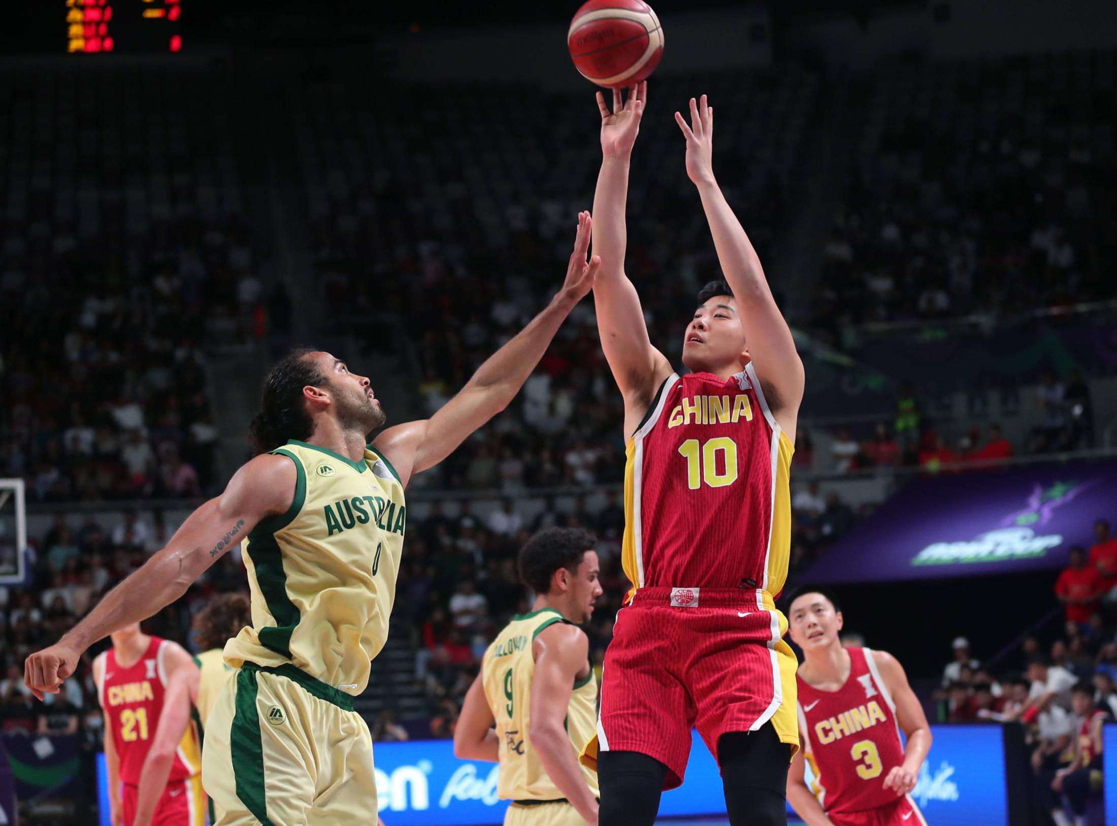 赛地聚焦：中超集结日热度飙升；山东男篮队长鼓劲；底气十足；球队文化再被提及的简单介绍